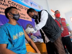 628 Warga Dua Desa di Obi Antusias Ikut Vaksinisasi