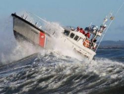 Cuaca Buruk, KSOP Kelas II Ternate Tunda Keberangkan Kapal