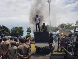 Masyarakat Datang Tagih Janji Pembangunan Pelabuhan Hiri