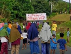 Diduga DD Hingga BLT Bermasalah, Bupati Halut Diminta Copot Kades Toweka