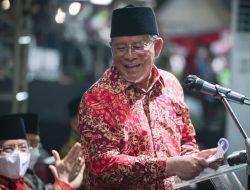 Jelang Akhir Jabatan, AGK Belum Lunasi 8 Bulan Gaji Guru Honorer