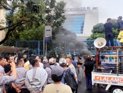 Aksi Karyawan PT. NHM di Jakarta Dihadang Kelompok Preman