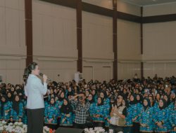 Gubernur Malut Serahkan SK Kepada 1.394 ASN PPPK, 8 Orang Masa Tugas Tersisa 2 Tahun