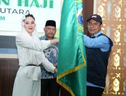 Lepas 1.076 CJH, Gubernur Berikan Uang Saku dan Imbau Jaga Kesehatan