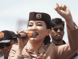 Suara Sherly Tjoanda “Tepuk Pramuka” Menggema Seanteru Lapangan Sasadu Lamo
