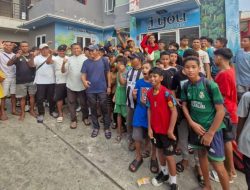 PuluhanAnak Akademi Sepak Bola Kieraha Dapat Uluran Tangan Haji Robert