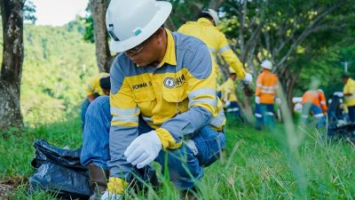 NHM Inisiasi Aksi Bersih di Tanjung Barnabas dan Dukung Penghijauan MTs Bukit Tinggi