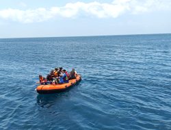 Perahu Nelayan Terbalik, Satu Anak Hilang, Satu Meninggal Dunia