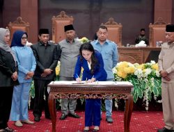 Teken KUA-PPAS 2026, Sherly Ingatkan OPD Gerak Cepat Tanpa Korbankan Kualitas Pekerjaan