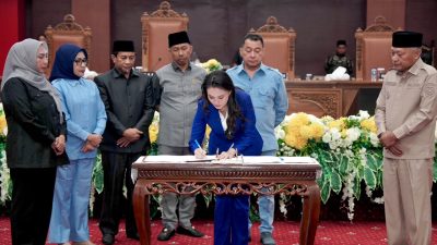 Teken KUA-PPAS 2026, Sherly Ingatkan OPD Gerak Cepat Tanpa Korbankan Kualitas Pekerjaan
